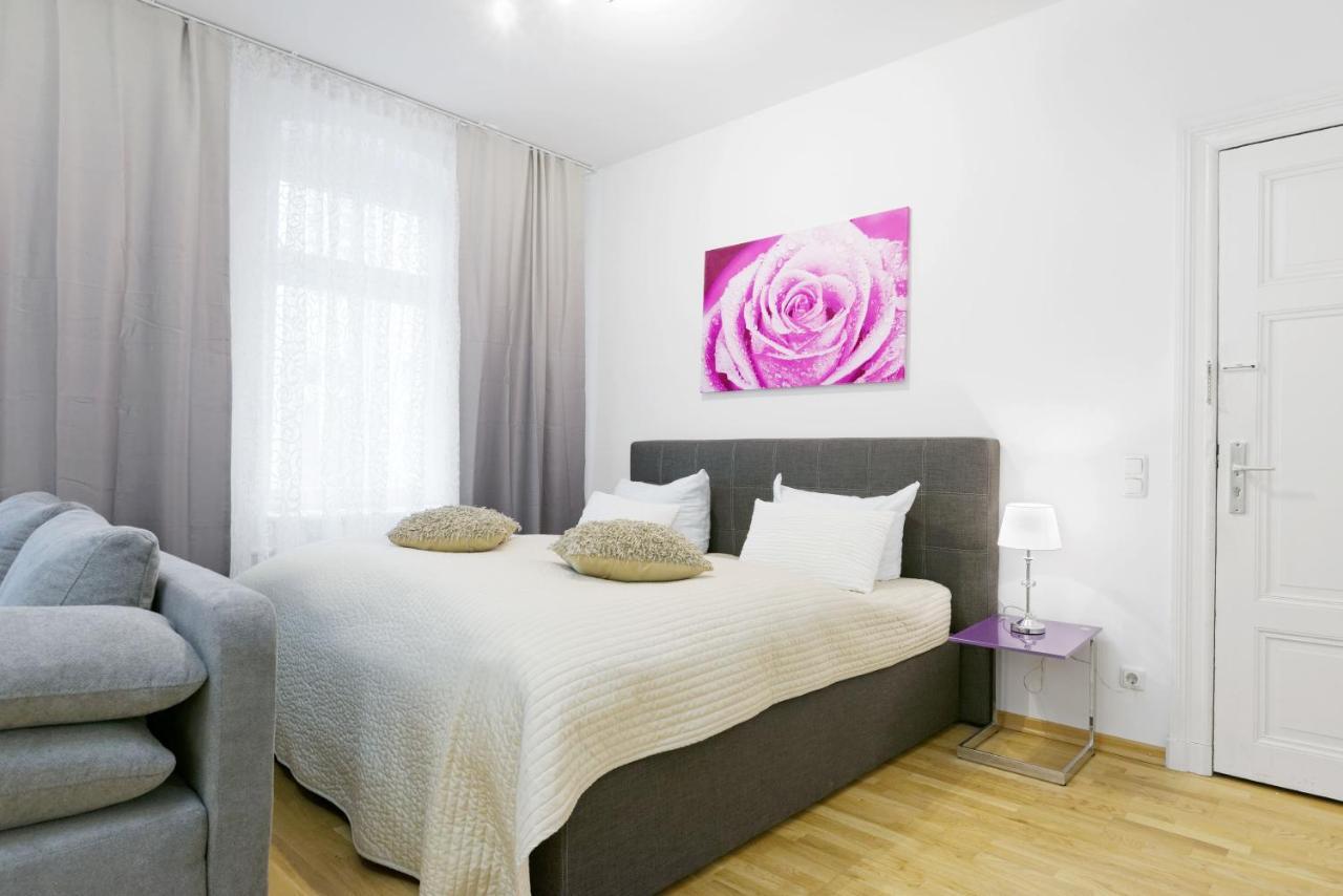 Grand Mitte Rosenthaler Platz Appartement *